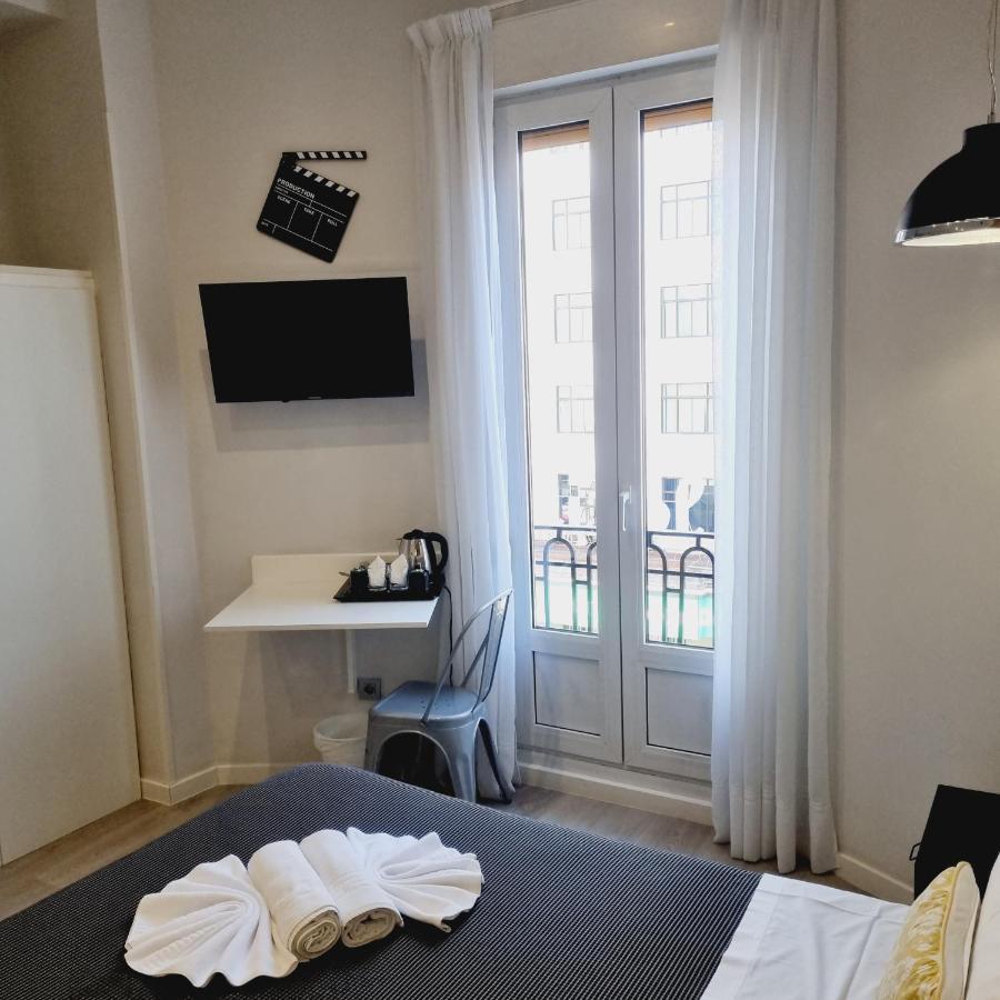 Hostal Lauria Madrid Dış mekan fotoğraf