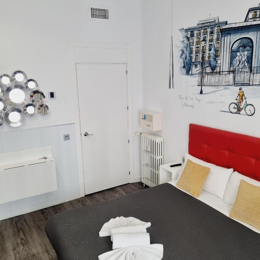 Hostal Lauria Madrid Dış mekan fotoğraf