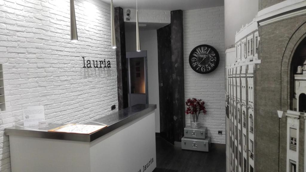 Hostal Lauria Madrid Dış mekan fotoğraf